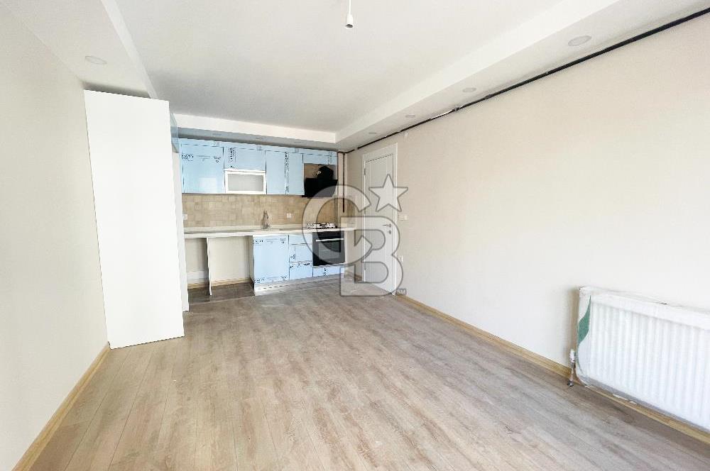 KARTAL ADAVİSTA'DA DENİZ GÖREN ÇİFT BALKONLU 2+1 KİRALIK DAİRE