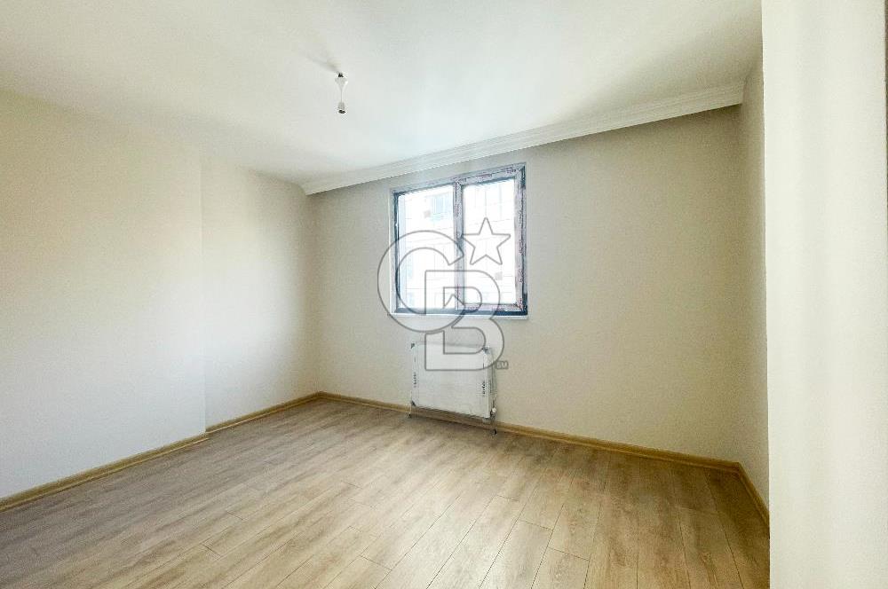 KARTAL ADAVİSTA'DA DENİZ GÖREN ÇİFT BALKONLU 2+1 KİRALIK DAİRE