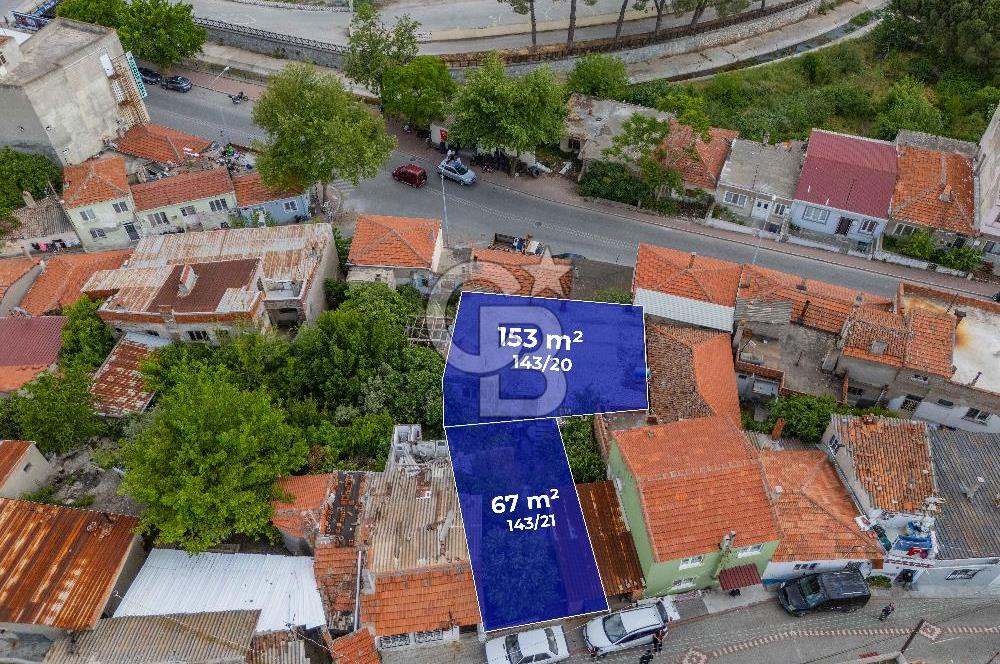 Ezine Cumhuriyet Mahallesi'nde 2 Parsel Bir Arada Müstakil ev