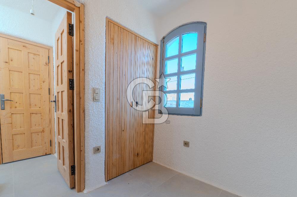 BODRUM YENİKÖY'DE MARİNA MANZARALI TİCARİ KULLANIMA UYGUN 2+1