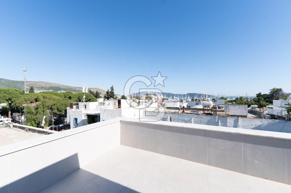 BODRUM YENİKÖY'DE MARİNA MANZARALI TİCARİ KULLANIMA UYGUN 2+1