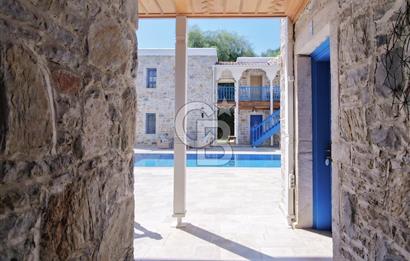 ESKİ DATÇA'NIN İÇİNDE SATILIK HAVUZLU BUTİK OTEL VE VİLLALAR