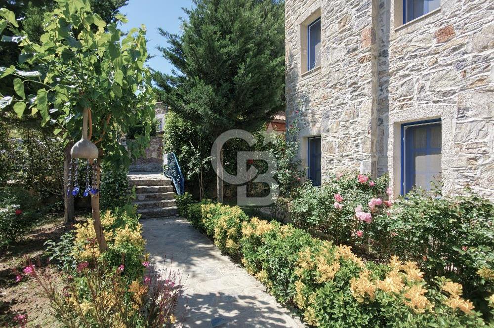 ESKİ DATÇA'NIN İÇİNDE SATILIK HAVUZLU BUTİK OTEL VE VİLLALAR