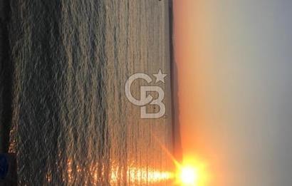 ÇEŞME PAŞALİMANI ARDIÇ MAHALLESİ VENÜS TATİL SİTESİ'NDE SATILIK 2+1 DAİRE