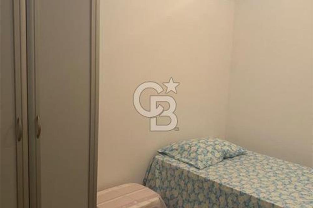 ÇEŞME PAŞALİMANI ARDIÇ MAHALLESİ VENÜS TATİL SİTESİ'NDE SATILIK 2+1 DAİRE