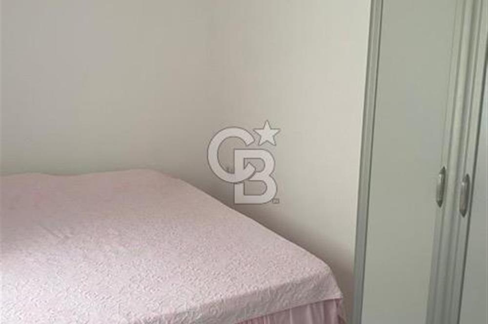 ÇEŞME PAŞALİMANI ARDIÇ MAHALLESİ VENÜS TATİL SİTESİ'NDE SATILIK 2+1 DAİRE