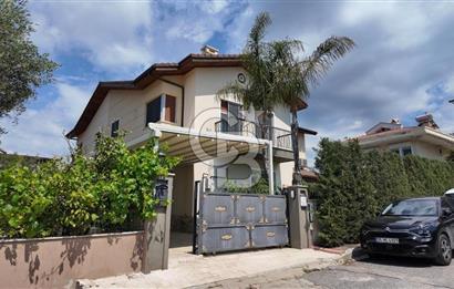 Güzelbahçe Kahramanderede Havuzlu Köşe Satılık Dubleks Villa