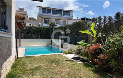 Güzelbahçe Kahramanderede Havuzlu Köşe Satılık Dubleks Villa
