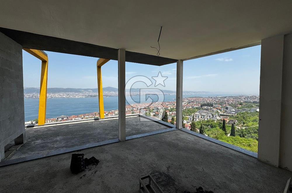 Değirmendere'de Satılık Her Katı Deniz Manzaralı Modern Villa