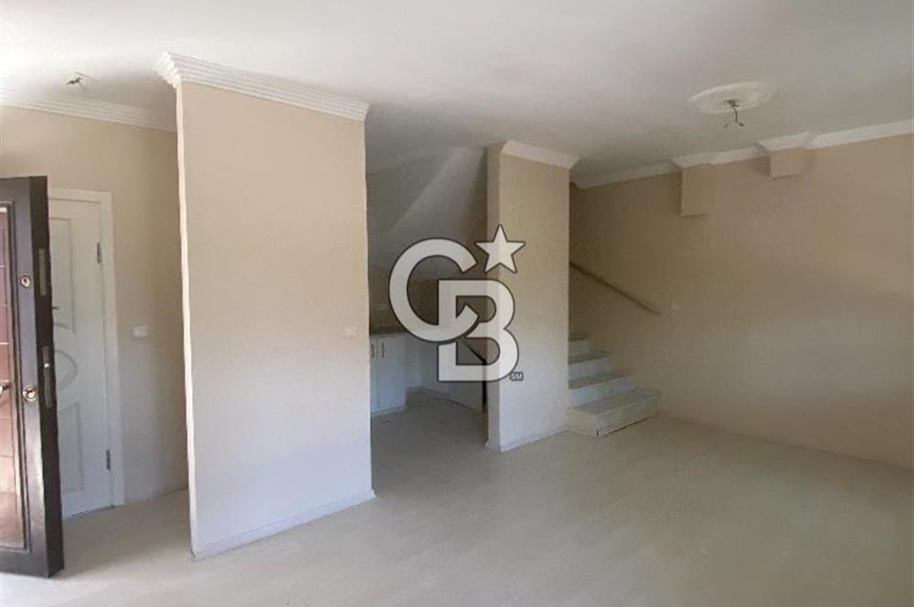 Urla Çeşmealtında Kiralık 2+1 Dubleks Villa