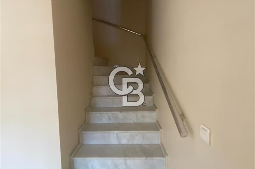 Urla Çeşmealtında Kiralık 2+1 Dubleks Villa