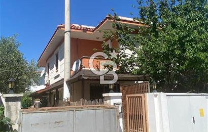 Urla Çeşmealtında Kiralık 2+1 Dubleks Villa