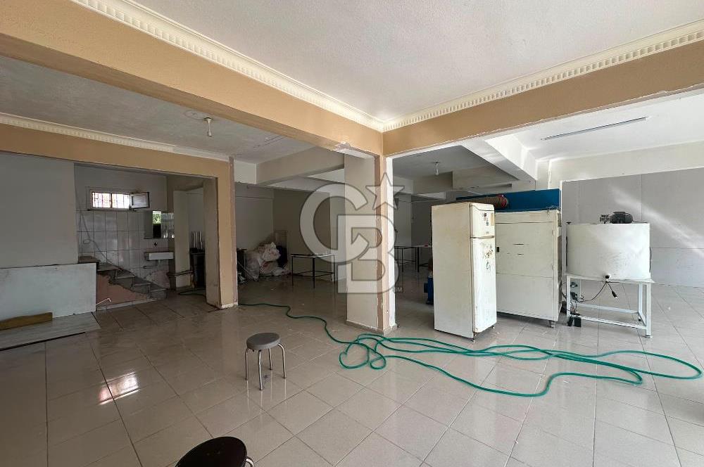 ARNAVUTKÖY BOLLUCA CUMHURİYET CD.'DE KİRALIK 150 M2 DÜKKAN