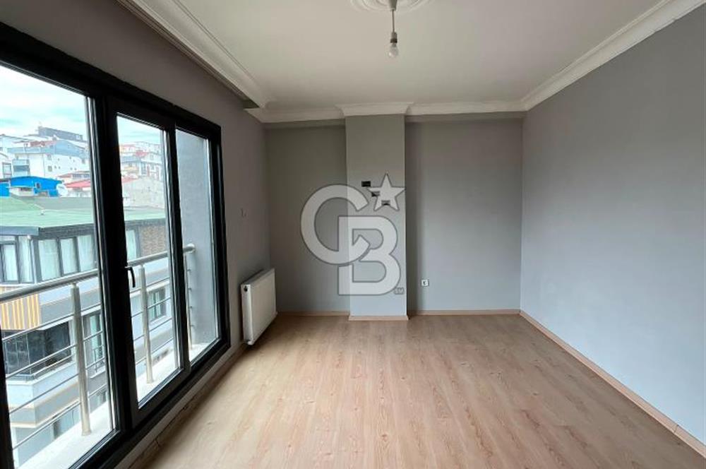 Semt polikliniği yanı yeni boyalı kiralık 2+1