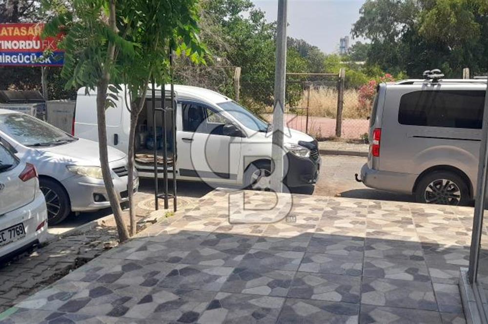Narlıdere Ilıca Mahallesinde Merkezi Konumda Kiralık Dükkan
