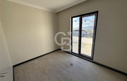 Gölcük Karaköprü'de Satılık Yerden Isıtmalı Çatı Dubleks