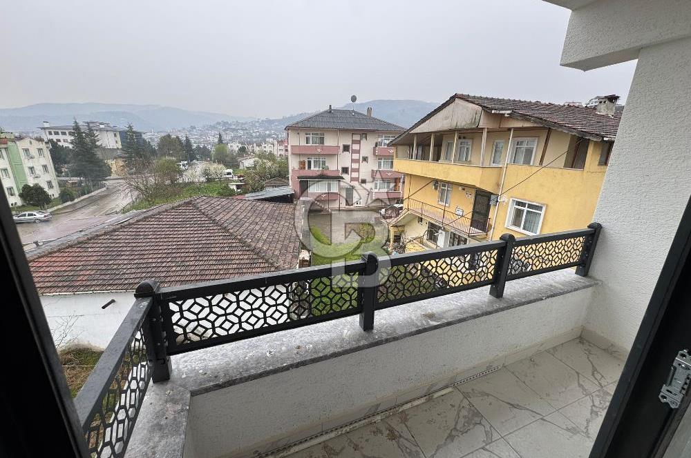 Gölcük Şirinköy'de Satılık Yerden Isıtmalı 2+1 Daire