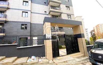 KARTAL ADAVİSTA'DA DENİZ GÖREN ÇİFT BALKONLU 2+1 KİRALIK DAİRE
