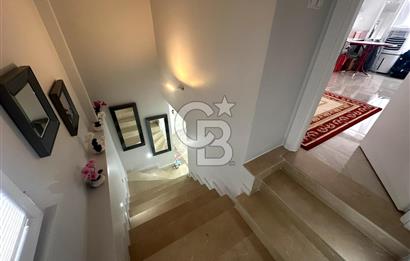 Gölcük Yeni Mahallede Satılık 4+1 Müstakil Bina