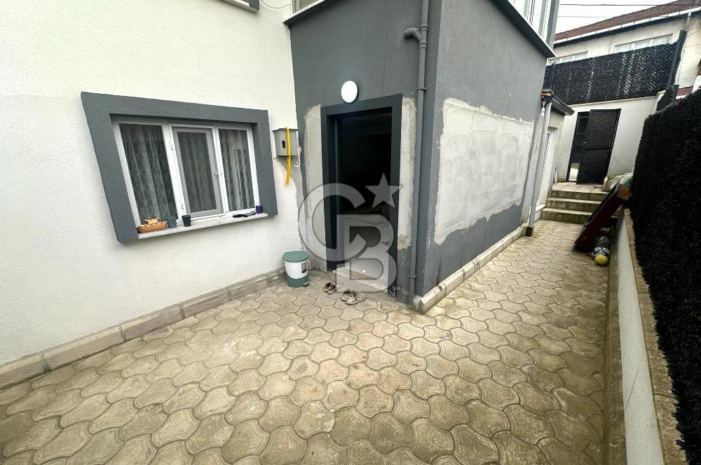 Gölcük Yeni Mahallede Satılık 4+1 Müstakil Bina