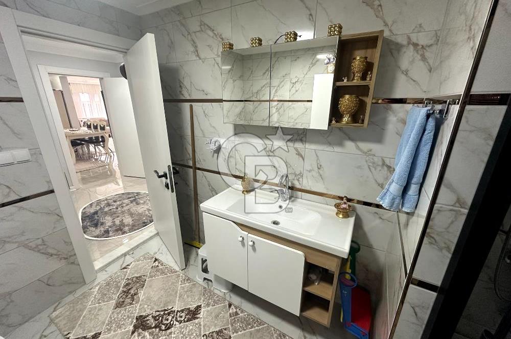 Gölcük Yeni Mahallede Satılık 4+1 Müstakil Bina