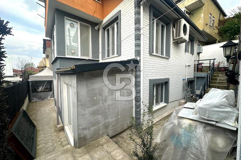 Gölcük Yeni Mahallede Satılık 4+1 Müstakil Bina