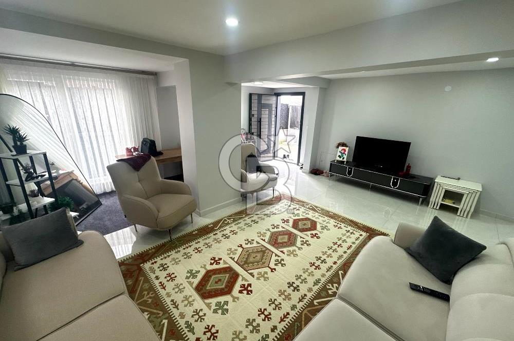 Gölcük Yeni Mahallede Satılık 4+1 Müstakil Bina