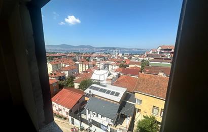Gölcük Yeni Mahallede Satılık 3+1 Deniz Manzaralı Dubleks