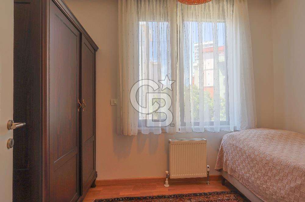 Bağdat caddesi Caddebostan'da Satılık 3+1 Genç Bina