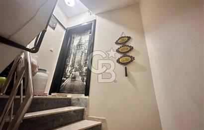 Bornova Ergene'de Satılık 6+1 Geniş Çatı Dubleks