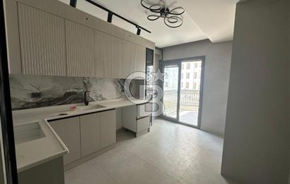 Şemikler Cadde Üstü Konumda 2+1 120m² Kiralık Daire.