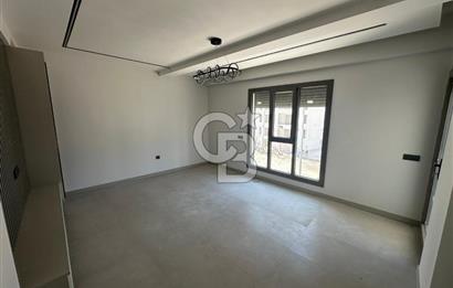 Şemikler Cadde Üstü Konumda 2+1 120m² Kiralık Daire.