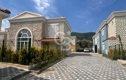 FOÇA KOZBEYLİ DOĞA EVLERİ 3+1 SATILIK SIFIR TAŞ VİLLA