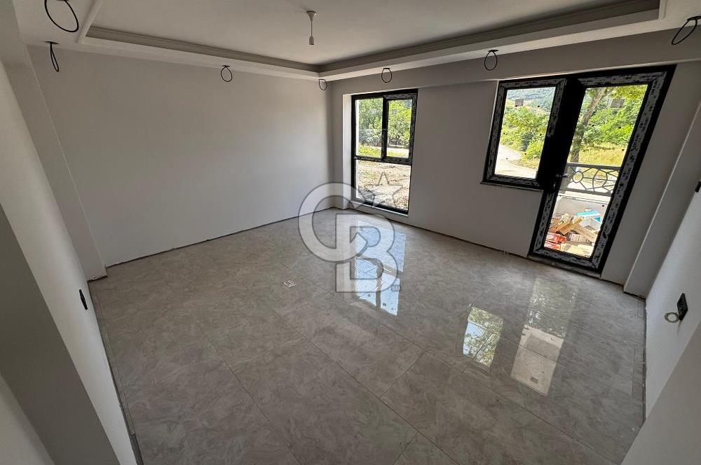 Gölcük Yazlık Merkezde Yerden Isıtmalı Satılık Daire