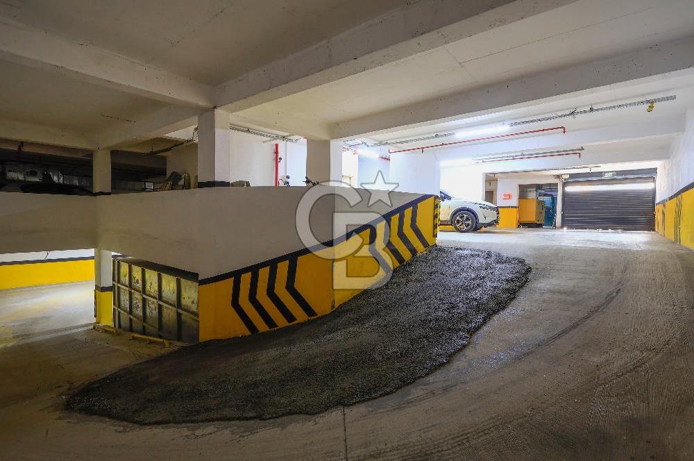 Bağdat caddesi Caddebostan'da Satılık 3+1 Genç Bina