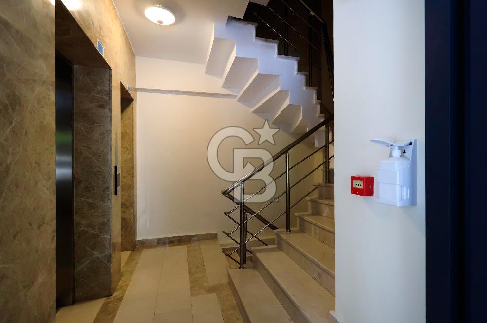 Bağdat caddesi Caddebostan'da Satılık 3+1 Genç Bina