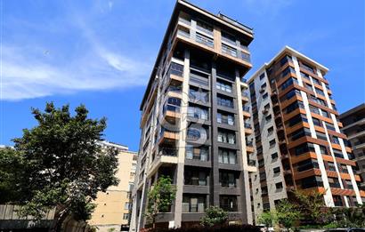 Bağdat caddesi Caddebostan'da Satılık 3+1 Genç Bina