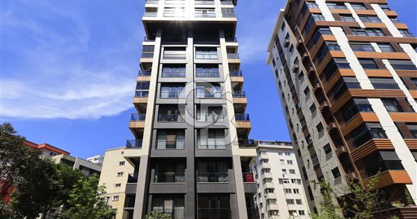 Bağdat caddesi Caddebostan'da Satılık 3+1 Genç Bina - 352118