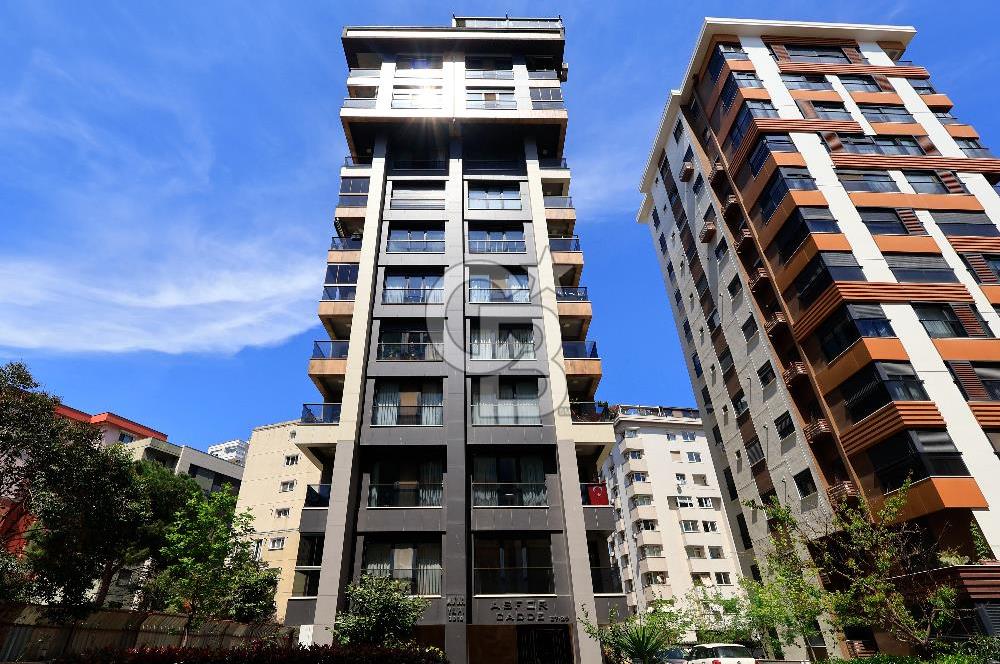 Bağdat caddesi Caddebostan'da Satılık 3+1 Genç Bina