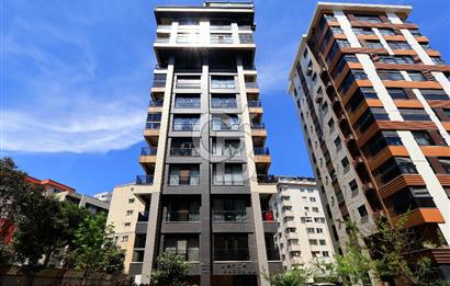 Bağdat caddesi Caddebostan'da Satılık 3+1 Genç Bina