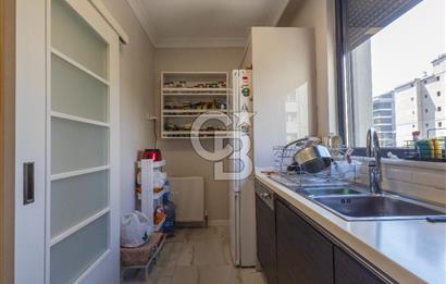 Bağdat caddesi Caddebostan'da Satılık 3+1 Genç Bina