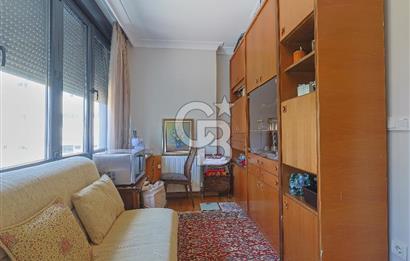 Bağdat caddesi Caddebostan'da Satılık 3+1 Genç Bina