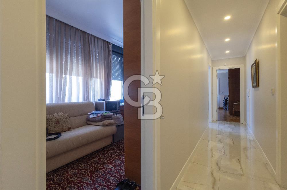 Bağdat caddesi Caddebostan'da Satılık 3+1 Genç Bina