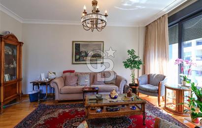 Bağdat caddesi Caddebostan'da Satılık 3+1 Genç Bina