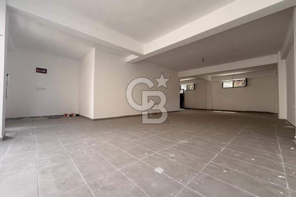 Sefaköy Kültür Merkezi Arkası Kiralık Geniş Cepheli Dükkan