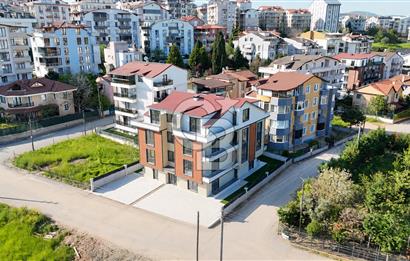 İZMİT BAĞÇEŞME'DE DOĞA DENİZ MANZARALI SATILIK 3+1 ARAKAT