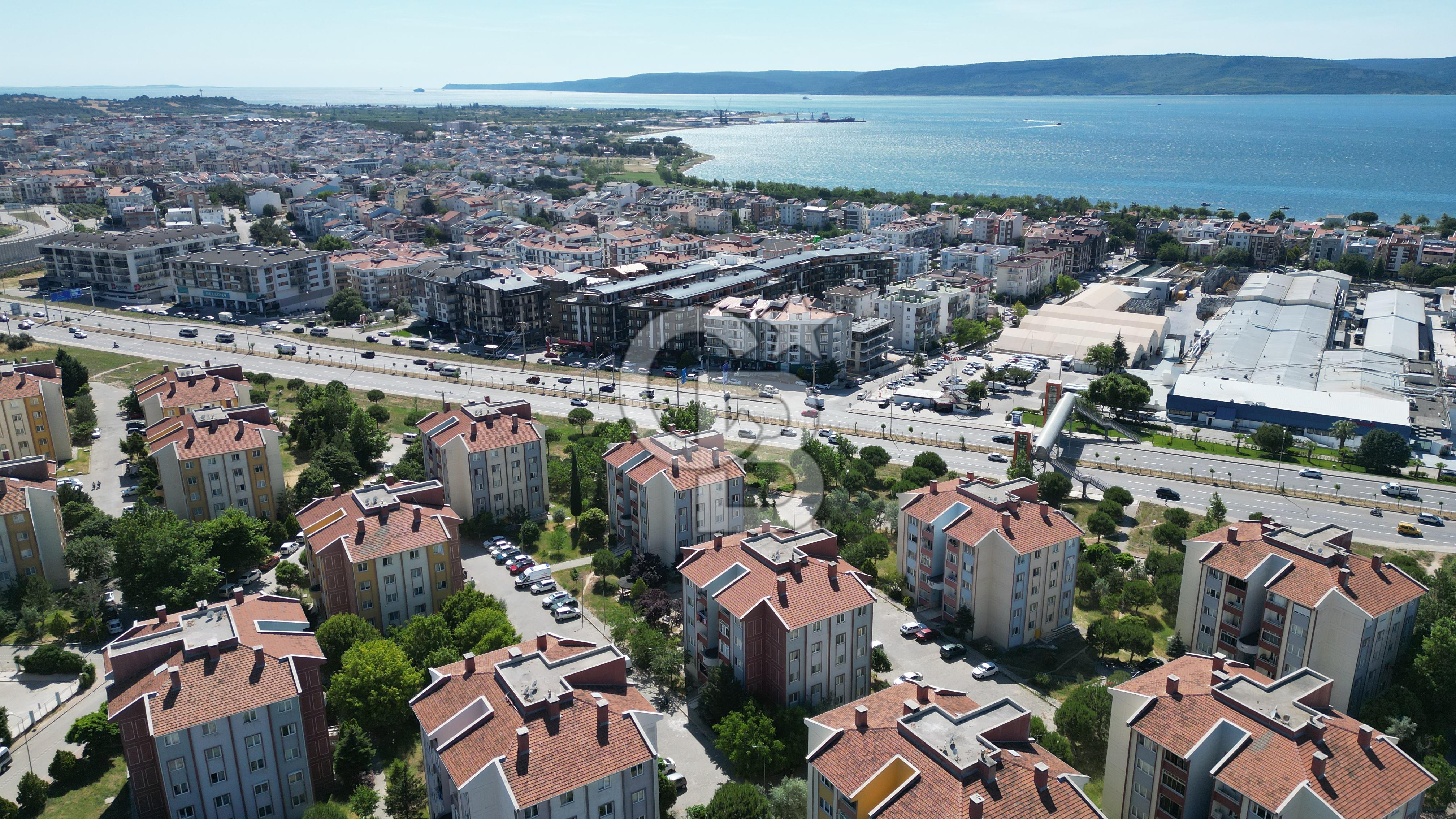 ÇANAKKALE KEPEZ 960 TOKİDE ARAKAT SATILIK BAKIMLI 2+1 DAİRE