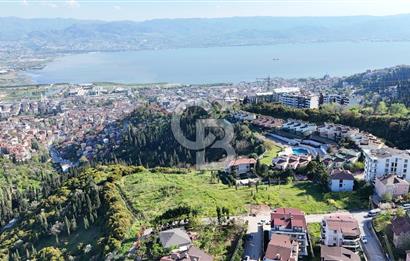 İZMİT BAĞÇEŞME'DE DOĞA DENİZ MANZARALI SATILIK 3+1 ARAKAT