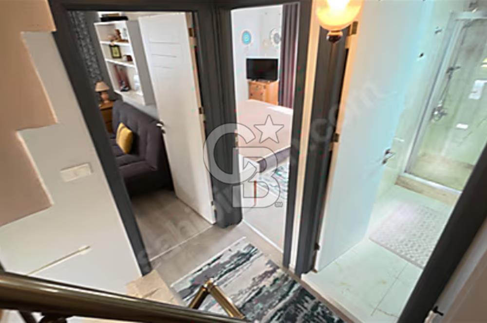 MÜSTAKİL BAHÇELİ TRİPLEX YENİFOÇA'DA