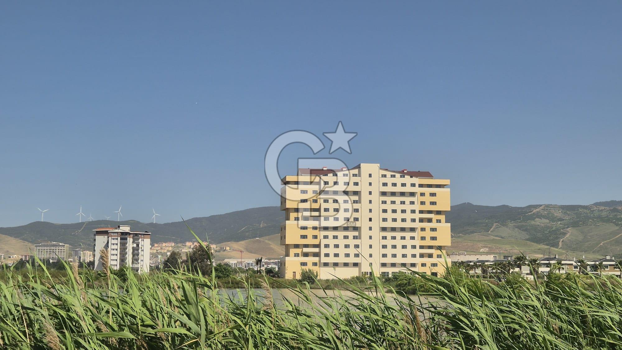 MENEMEN'İN GELİŞEN BÖLGESİ AURA CEBECİ 4 YANI YENİ SİTEDE YATIRIMLIK SATILIK 1+1 DAİRE